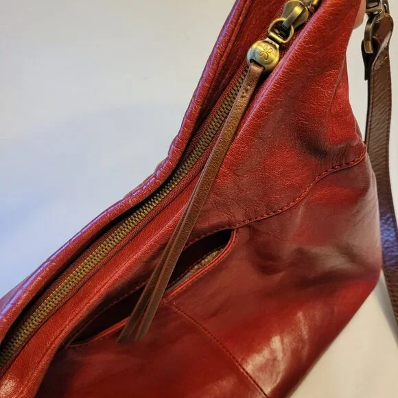 HOBO Slouchy Convertible Crossbody Shoulder Bag - Picture 13 of 15